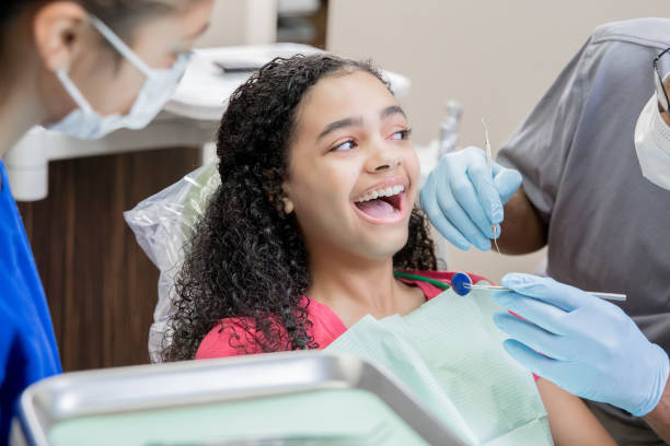Best Emergency Denture Repair in Gibraltar, MI